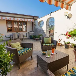 Sunny Courtyard Piombino