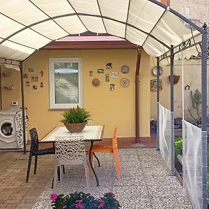 Casa In Giardino Apartment